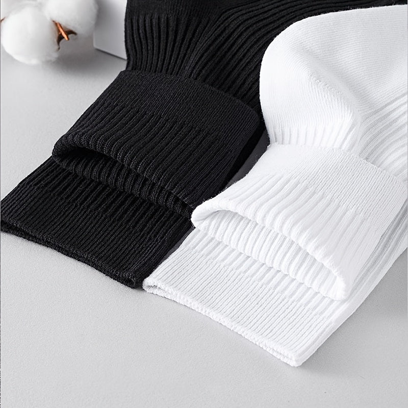 6 pairs of men's black and white thickened mid-tube socks for autumn and winter.