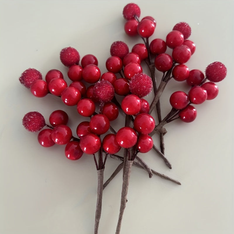 Christmas berry garland with golden and silver plastic berries for festive decorating - ideal for trees, wreaths, and more.