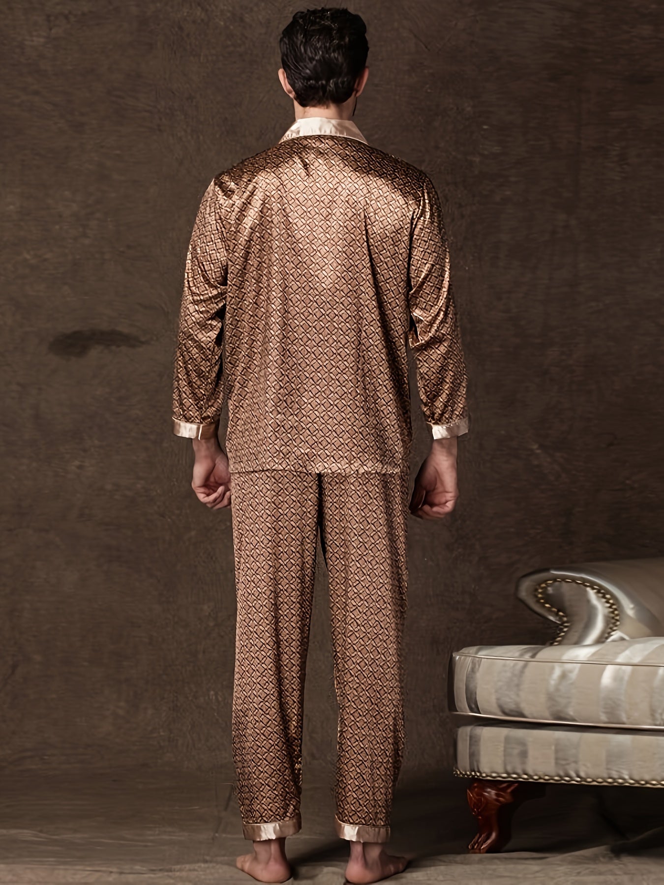 Men's Luxury Vintage Geometric Print Pajama Set with Long Sleeve and Trousers, Comfortable and Skin-friendly Loungewear