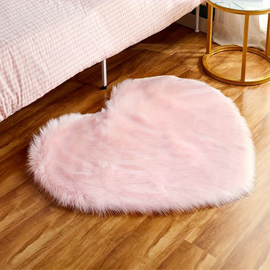 Soft Faux Wool Cozy Pink Heart-Shaped Plush Rug - Hand-Washable, Ideal for Bedroom Decor and Valentine's Day Gift giving