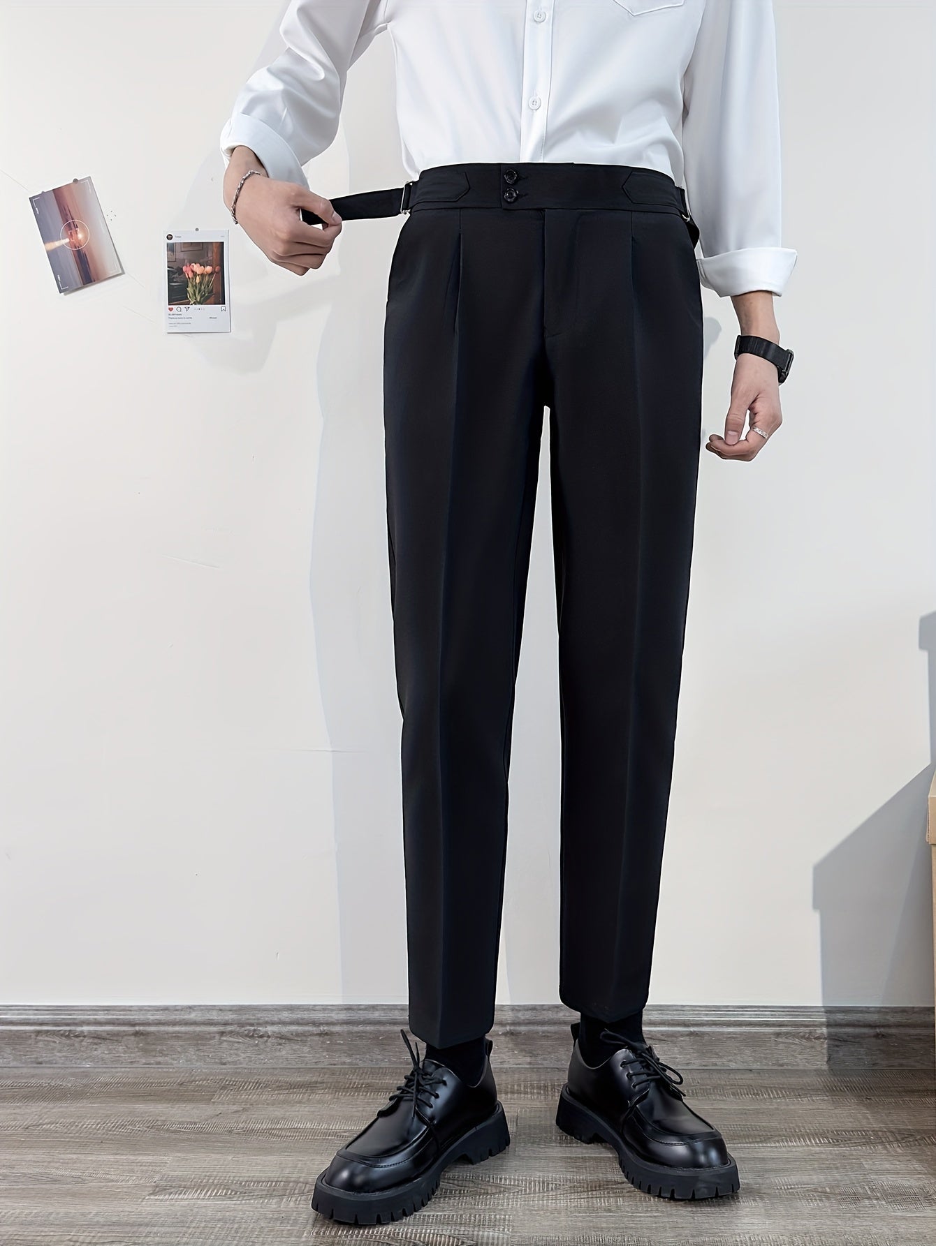 Men's dress pants with pockets for formal occasions, parties, weddings, and outdoor events.