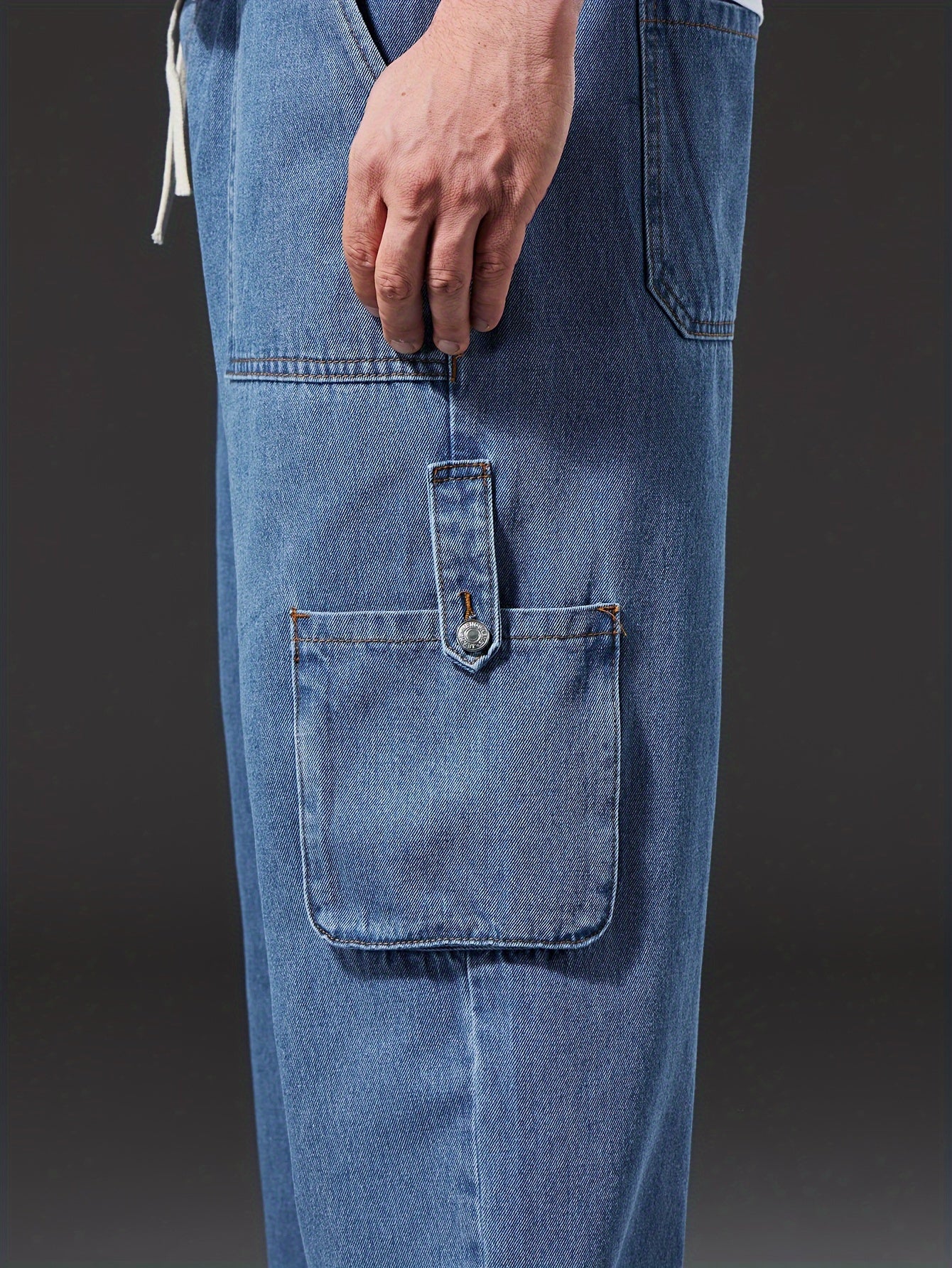 Men's solid cargo jeans for plus size in Spring, Fall, and Winter.