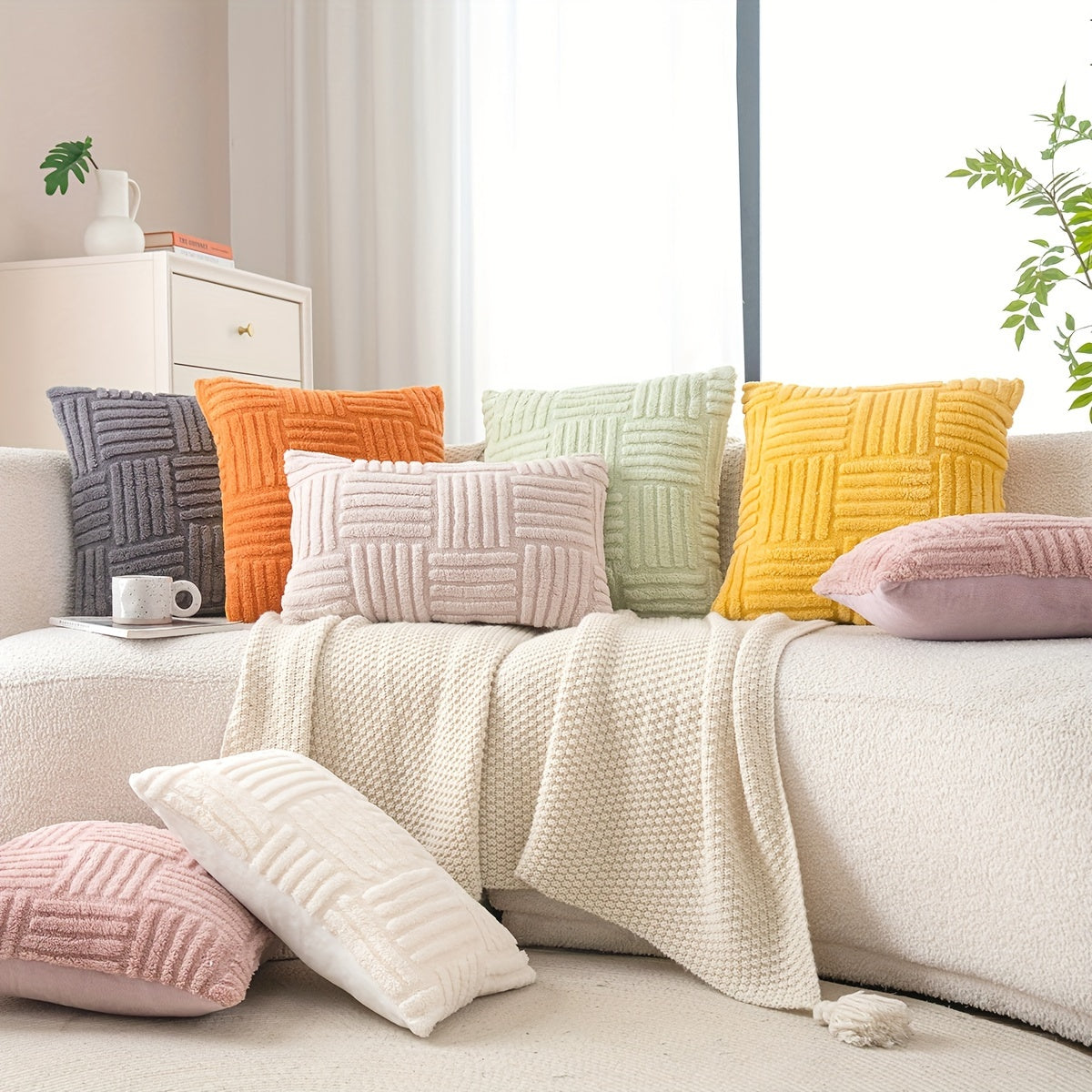 1 piece Boho Home Decor Throw Pillow Cover, Soft Plush Stripe Farmhouse Cushion Cover in 45.72cm*45.72cm and 30.48cm*50.8cm sizes. Cozy Modern Pillowcase for Sofa Couch Bed Room Decor, No Pillow Insert.