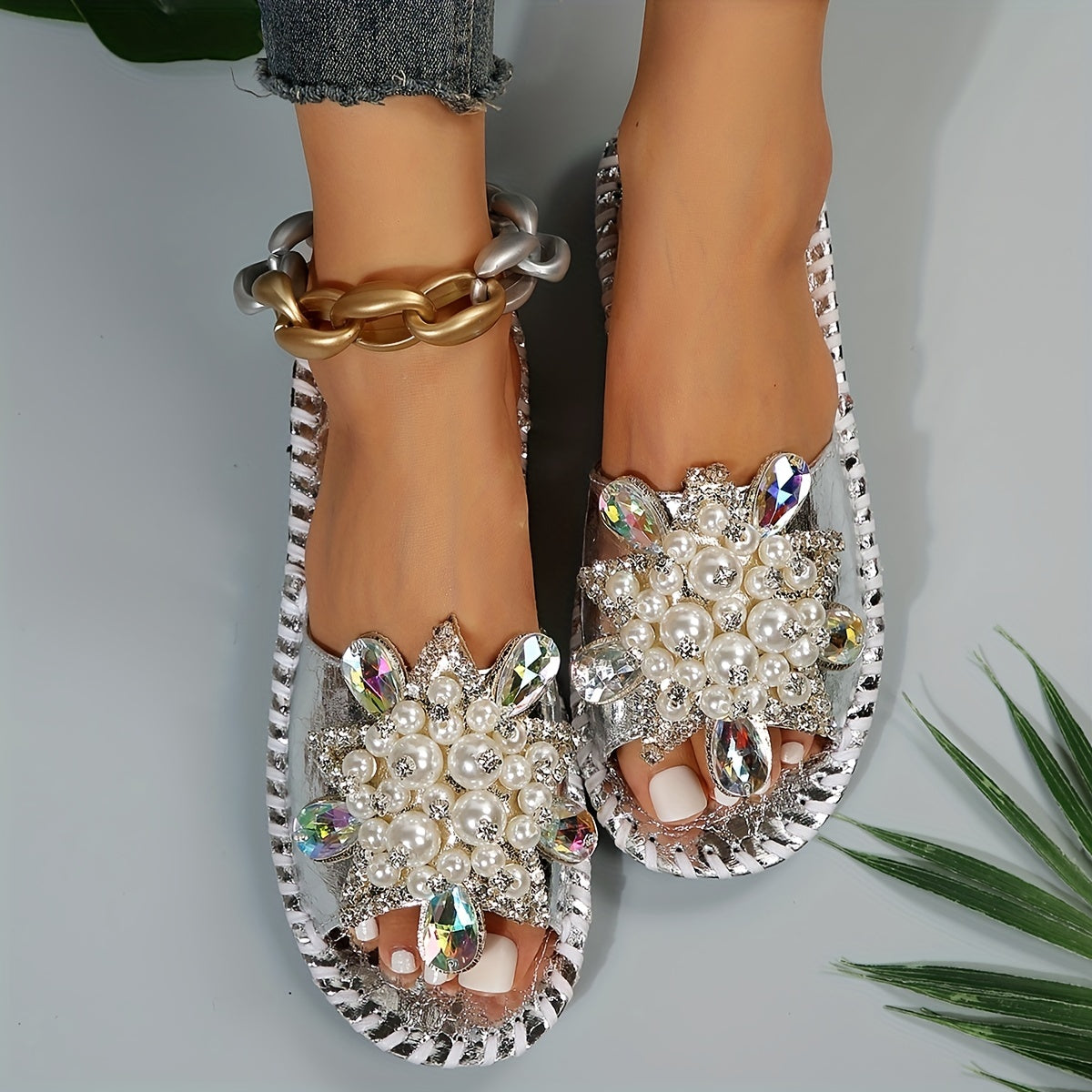 Hand Stitched Floral Rhinestone Pearl Slipper for Women, Open Toe Fashion Slippers for Outdoor