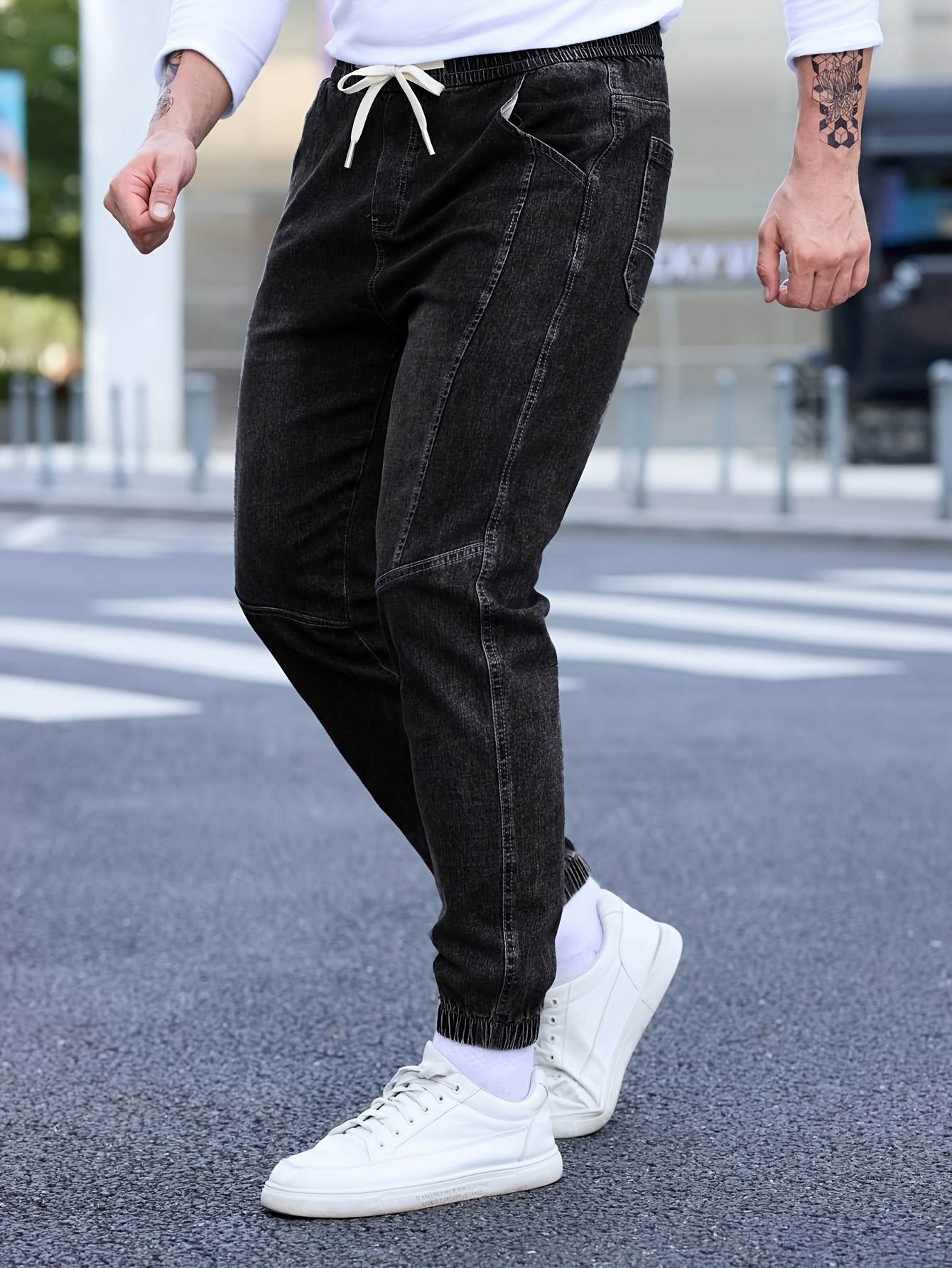 Men's denim cropped pants with pockets, drawstring waist, perfect for fall and winter outdoor activities.