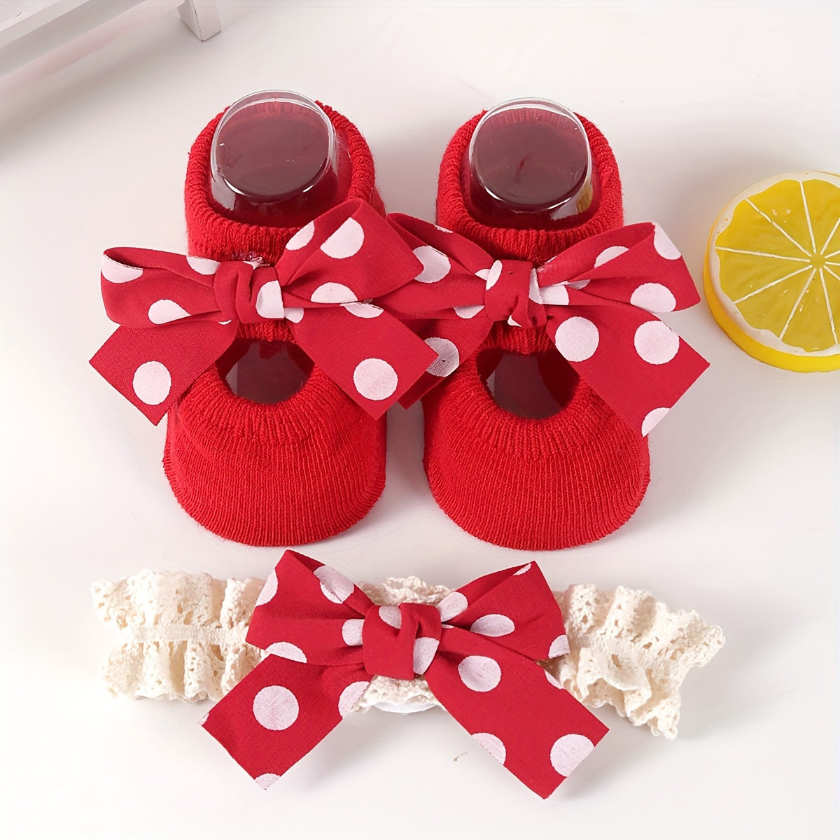 Novelty cute floor socks and hairbands set for babies and toddlers, made of anti-skid cotton blend, suitable for all seasons.