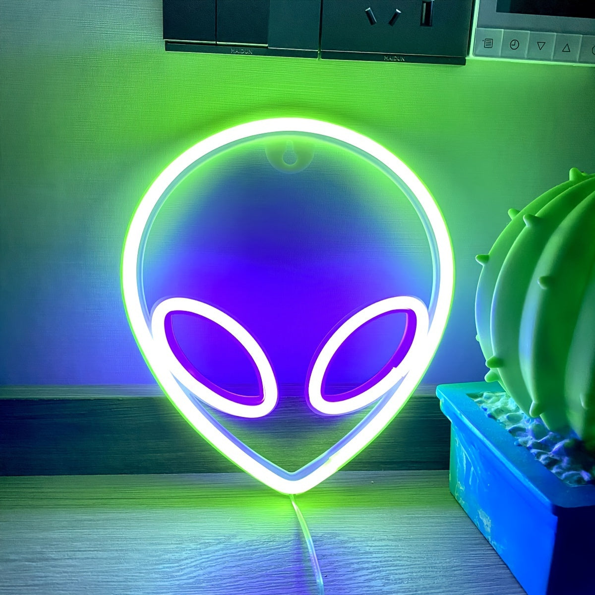 1pc Alien LED Neon Sign, 22.0x19.48cm - Dual USB/Battery powered, Easy to mount on wall, Blue & Pink UFO-inspired light for bedroom/game room decor - Aesthetic, Plug-free.