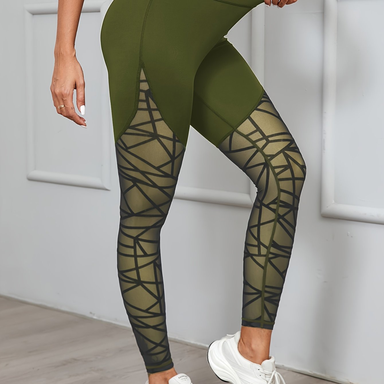 High waist geometric mesh leggings for daily fitness and yoga, women's activewear.