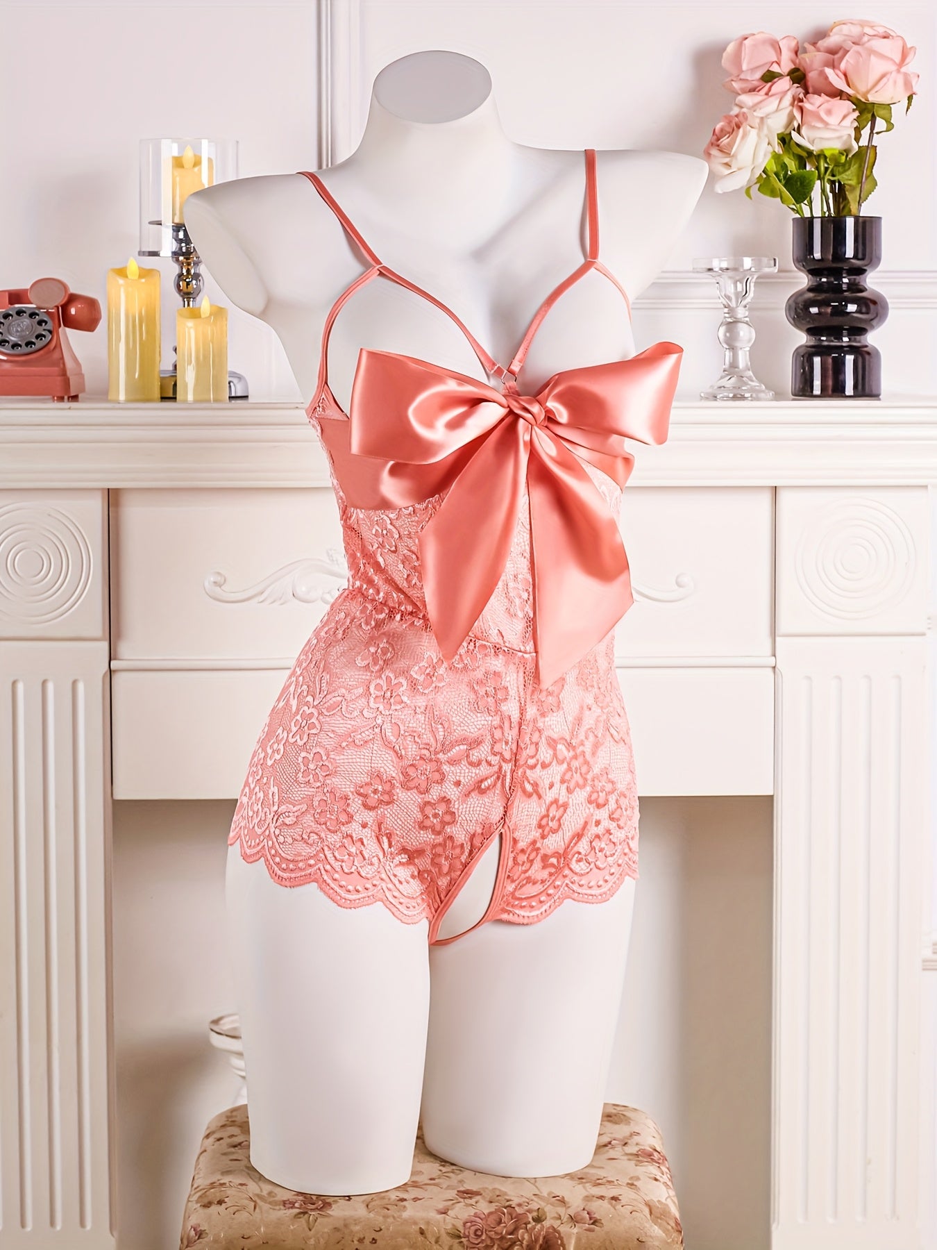 Women's lace bodysuit with large hollow-out bow tie front, light support fabric, made of 88% polyamide and 12% elastane, no padding, ideal for Valentine's Day.