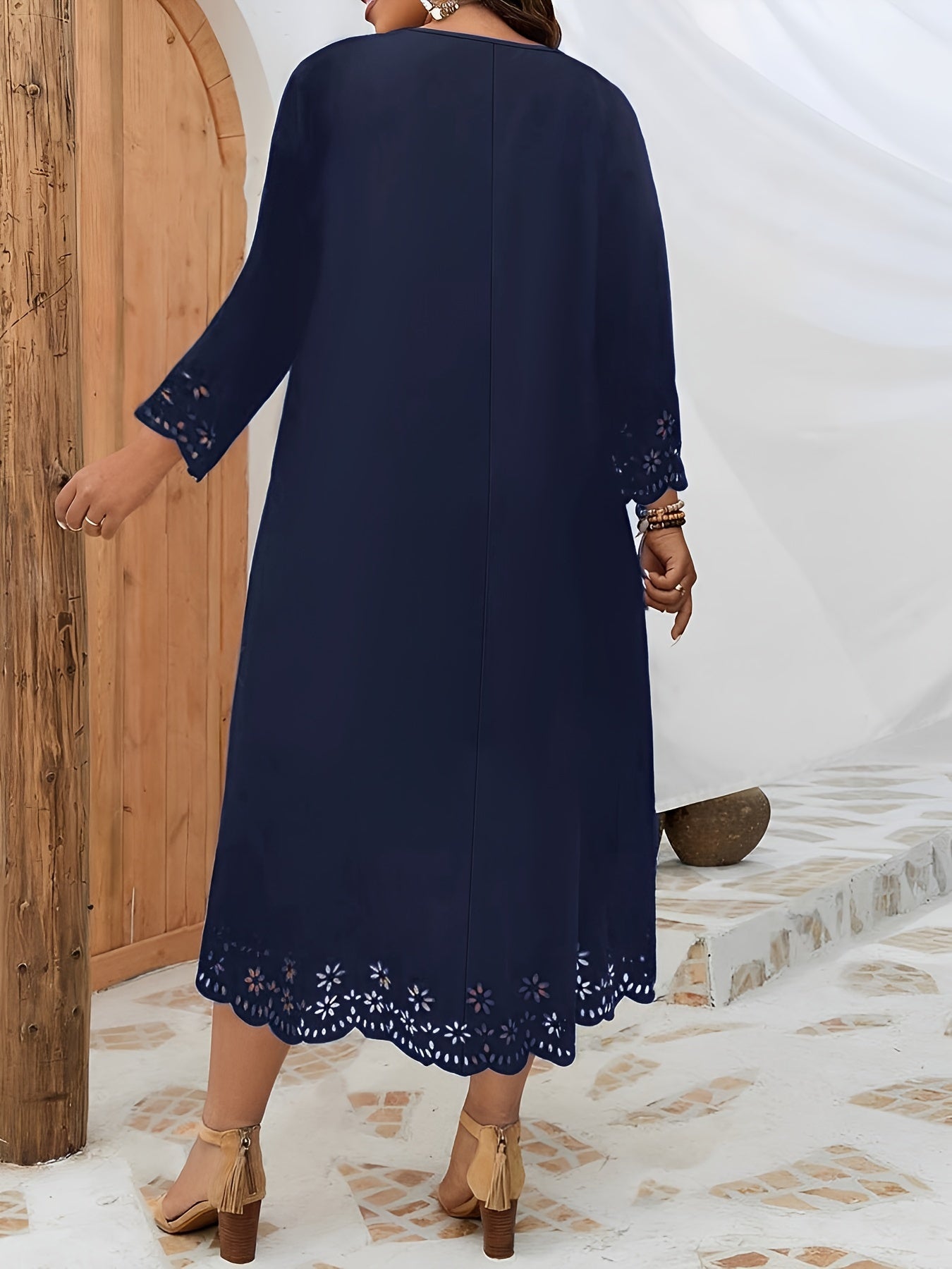 Chic midi dress with laser-cut detail, crew neck, made of stretchy polyester blend suitable for all seasons, in European and American style for 9th grade.