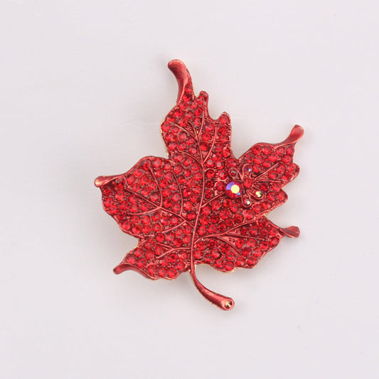 Vintage Elegant Diamond-Encrusted Maple Leaf Brooch, Perfect for Adding a Touch of Luxury to Your Coat or Jacket