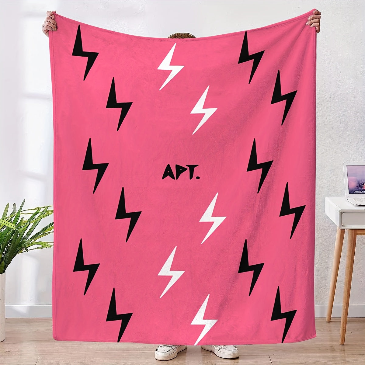 Glamorous Reversible Flannel Fleece Throw Blanket in Music Theme "APT" with Black Lightning Patterns, Ultra Soft and Cozy All-Season Home and Travel Blanket, Easy to Clean in the Machine, Made of 200-250g Polyester.