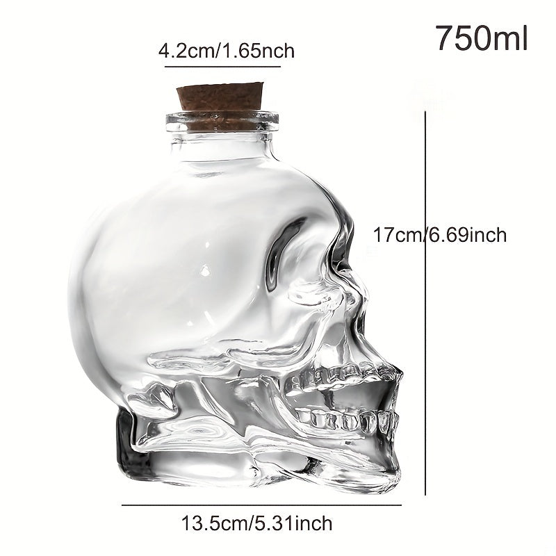 Skull Whisky Decanter for various liquors, perfect for bars, pubs, clubs, restaurants, and homes. Halloween-themed drinkware for spooky gatherings.