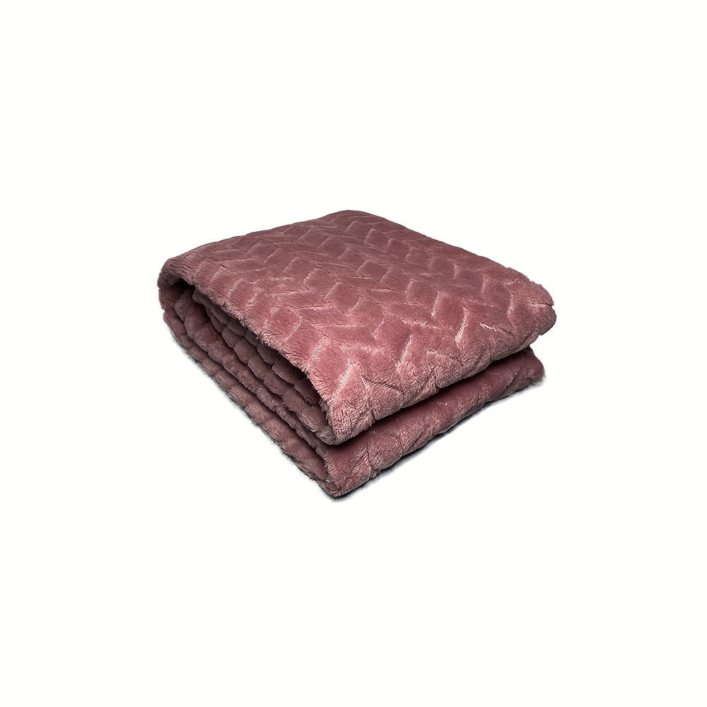 Soft, lightweight baby blanket with a cozy and stylish geometric pattern. Ideal for travel or home use, this versatile blanket is perfect for adults as a knee blanket or for swaddling babies. Suitable for use all year round, measuring 70*100cm.