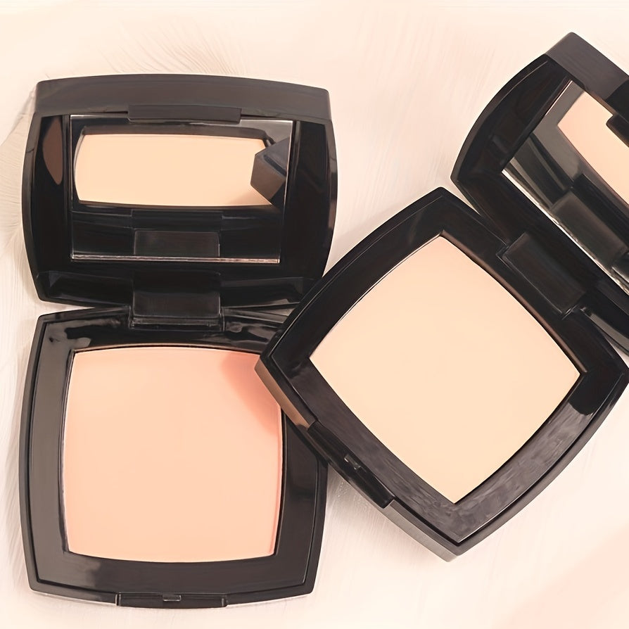 Concealing Clear Setting Powder with long-lasting full coverage, oil control, and sweat-proof formula.