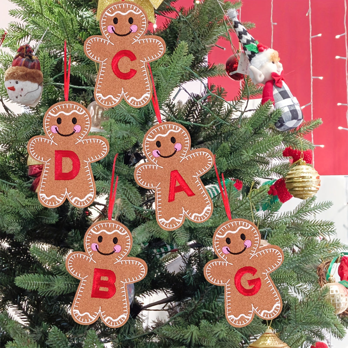 Embroidered gingerbread man ornament for Christmas decoration, made of fabric material. Classic style and no power required. Perfect for home and kitchen use.