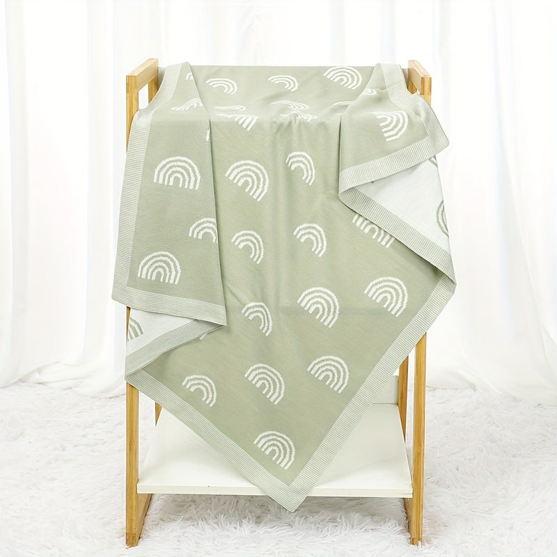 This soft and cozy rainbow jacquard knit blanket is perfect for youngsters. It can be used as a versatile stroller cover or bed air conditioning quilt. Please hand wash only. Available in sky blue, mint green, grey, and pink.