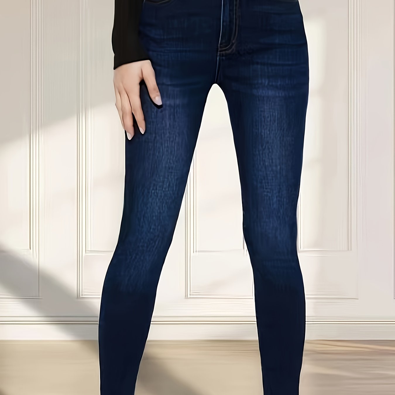 High-waisted stretch denim jeans for women, made of cotton, polyester, viscose, and elastane, suitable for all seasons, machine washable.