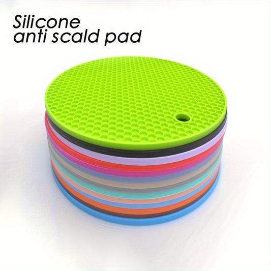 Round placemats with heat insulation, non-slip cup coasters, and pot pads for kitchen use.