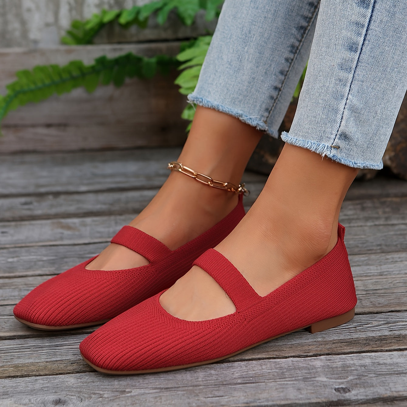 Women's casual knit flats with square toe, fabric upper, PU lining, and durable plastic sole for all seasons.