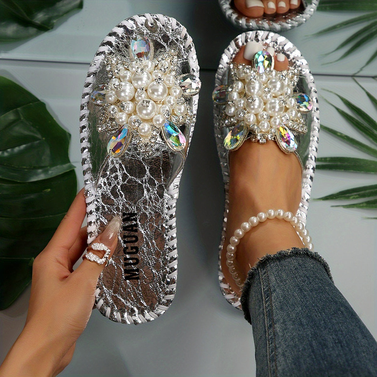 Hand Stitched Floral Rhinestone Pearl Slipper for Women, Open Toe Fashion Slippers for Outdoor