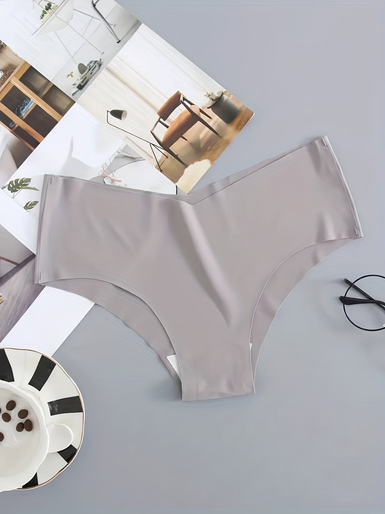 5 seamless hipster panties, comfy and breathable, perfect for women's lingerie and underwear.