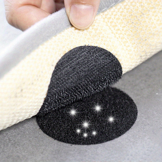 Five-pack of traceless adhesive stickers for fixing sofas, bed sheets, and quilts. These anti-slip stickers are household essentials that prevent quilts from shifting and keep bed sheets in place. This needle-free invisible patch is an anti-running