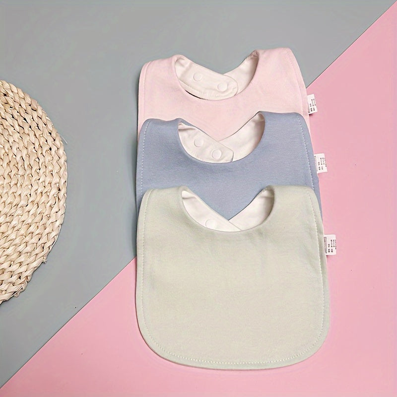 Soft U-shaped adjustable waterproof bibs made of cotton for drooling, ideal for feeding at home and on the go.