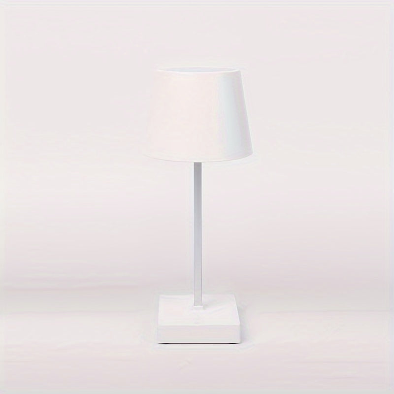 Adjustable brightness retro touch table lamp, ideal for various settings such as restaurants, living rooms, bedrooms, and bars.