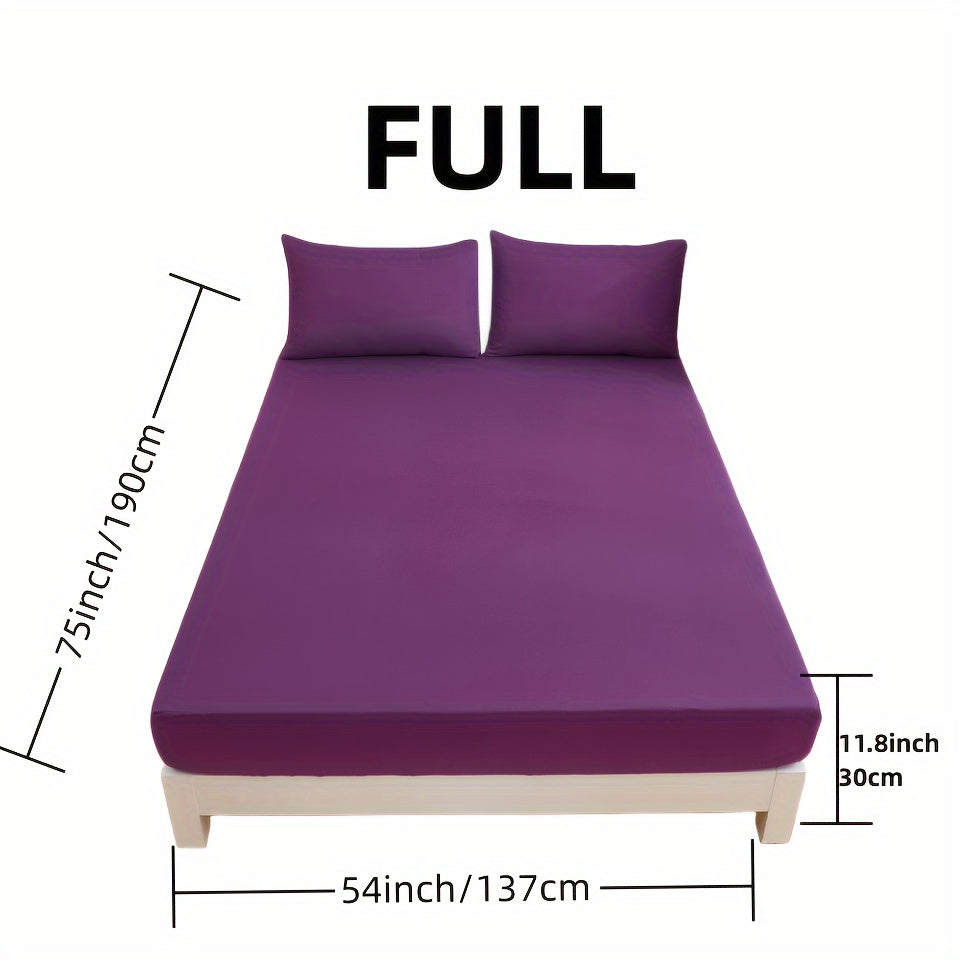 Soft and breathable 1-piece polyester fitted sheet (pillowcase not included) in a solid color. Comfortable and skin-friendly mattress protector suitable for all seasons.