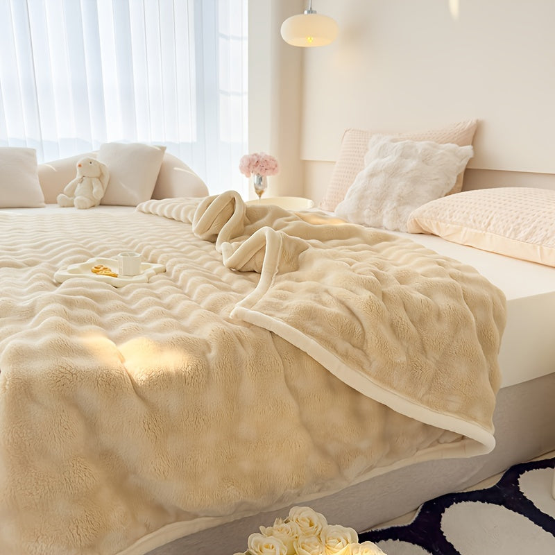 High-quality luxury blanket made of thickened material, featuring rabbit velvet bubble design. This breathable and skin-friendly blanket provides excellent warmth. It is crafted with active printing dyeing technology and is machine washable. Perfect for