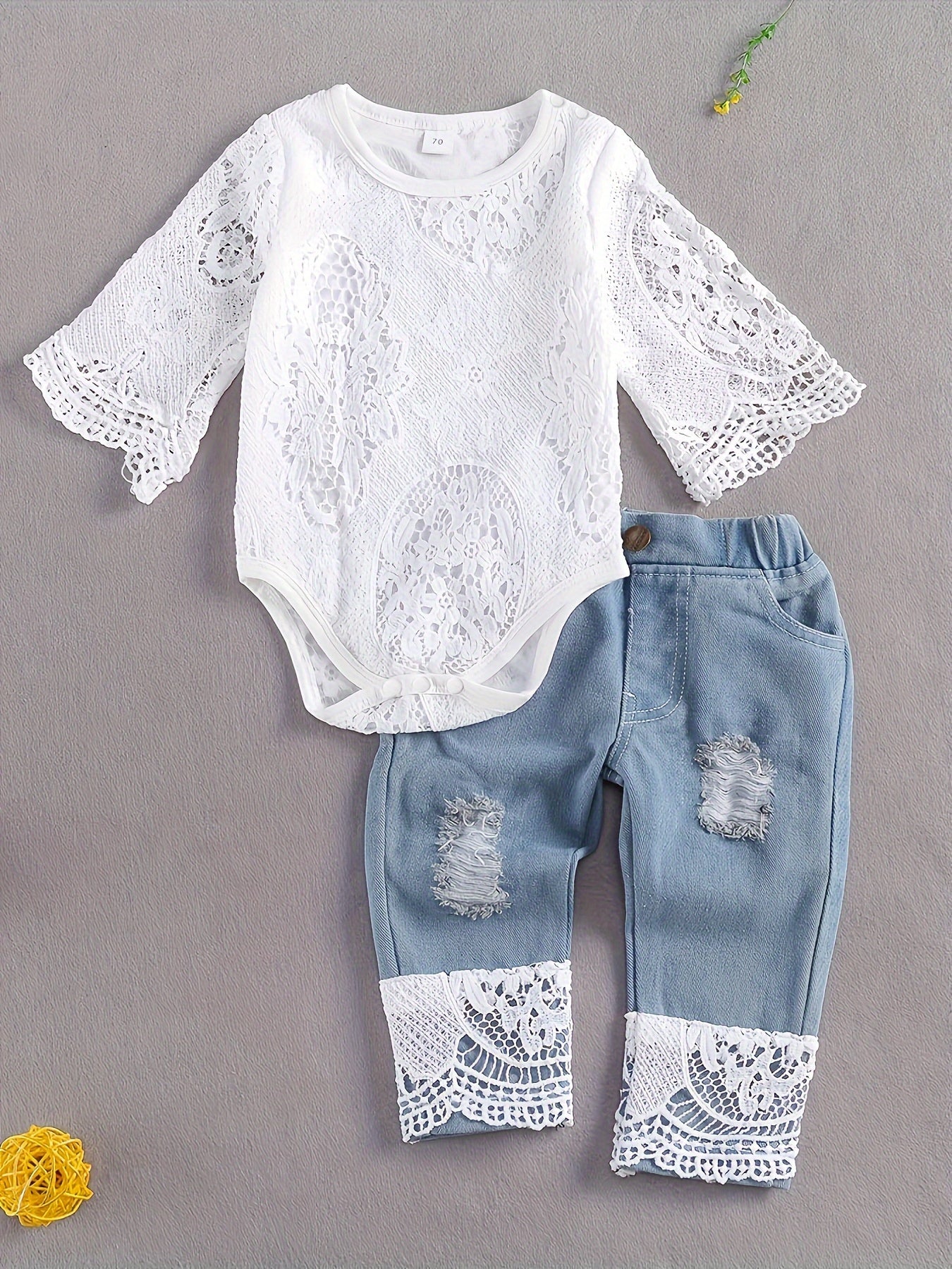 Baby girls' lace denim outfit for outdoor use.