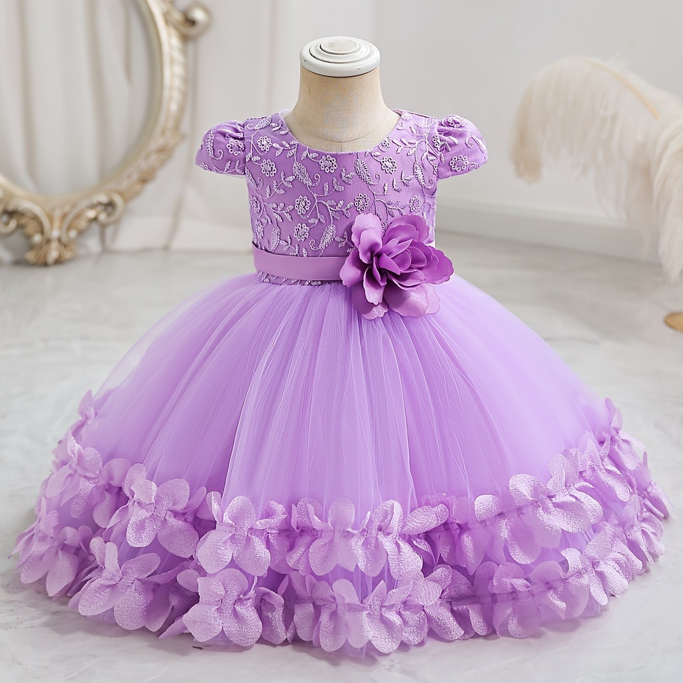 Adorable lace princess dress perfect for special occasions and birthdays