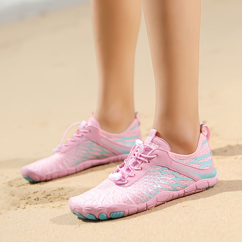 Five-toed trail running shoes for women, suitable for outdoor activities and water sports.