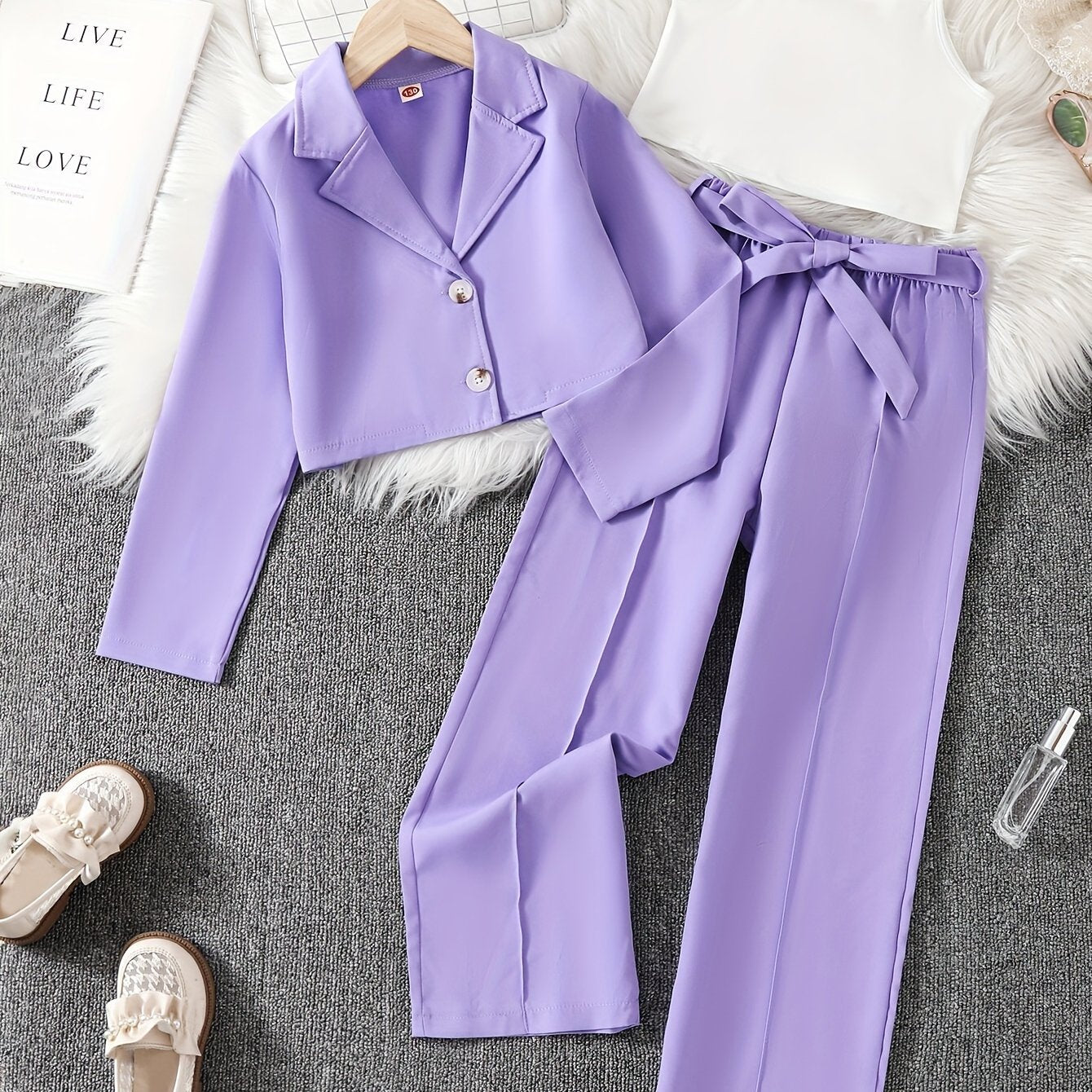 Stylish 3-piece Blazer Set for Girls with Sleeveless Vest and High-Waist Pants, Ideal for Fall and Outdoor wear.