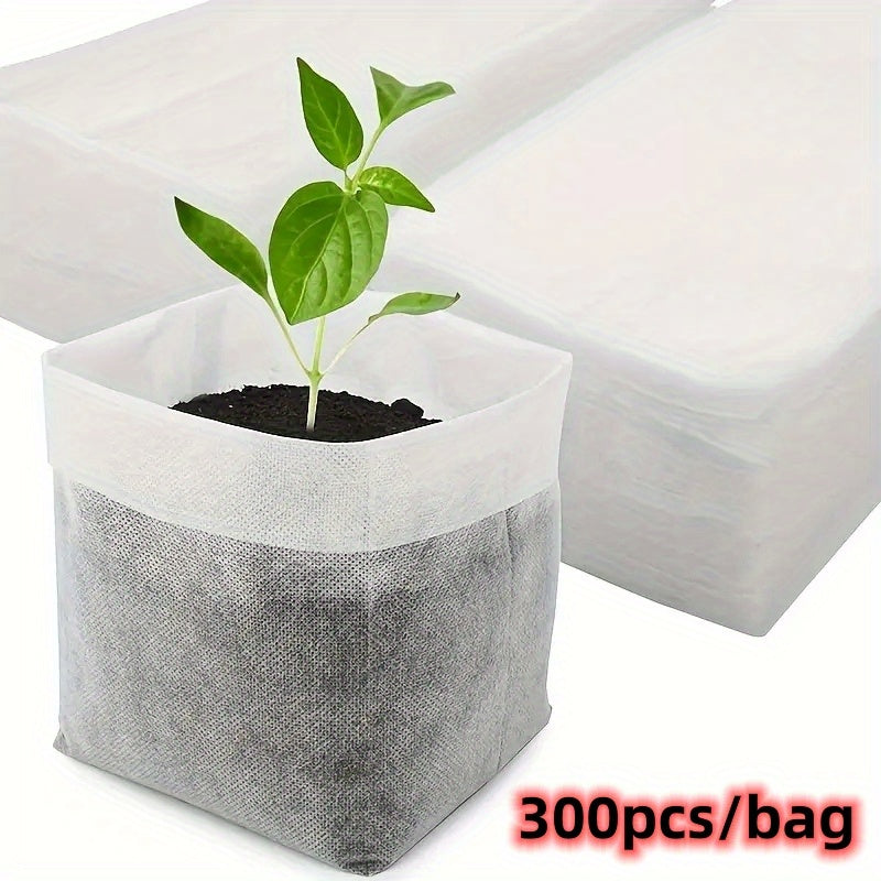 100 Biodegradable Seedling Nursery Bags in 8.0x10.01cm size, made of non-woven fabric for planting and transplanting seedlings. Ideal for home garden supplies and agricultural production.