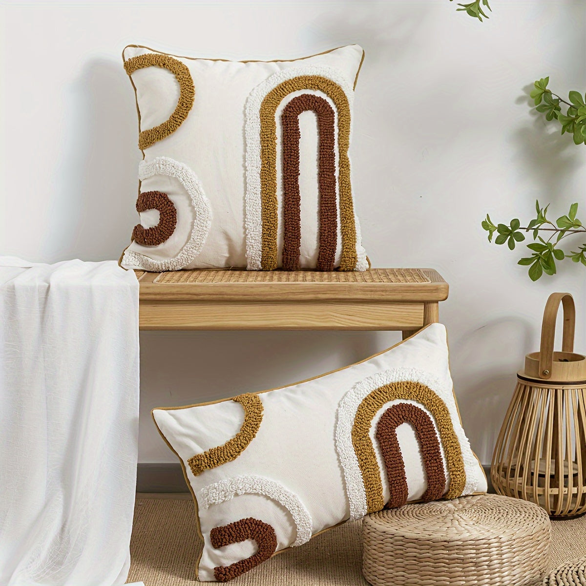 Striped U-shaped pillowcase with Nordic bohemian style, crafted with velvet hemming for bedroom and living room sofa cushions.