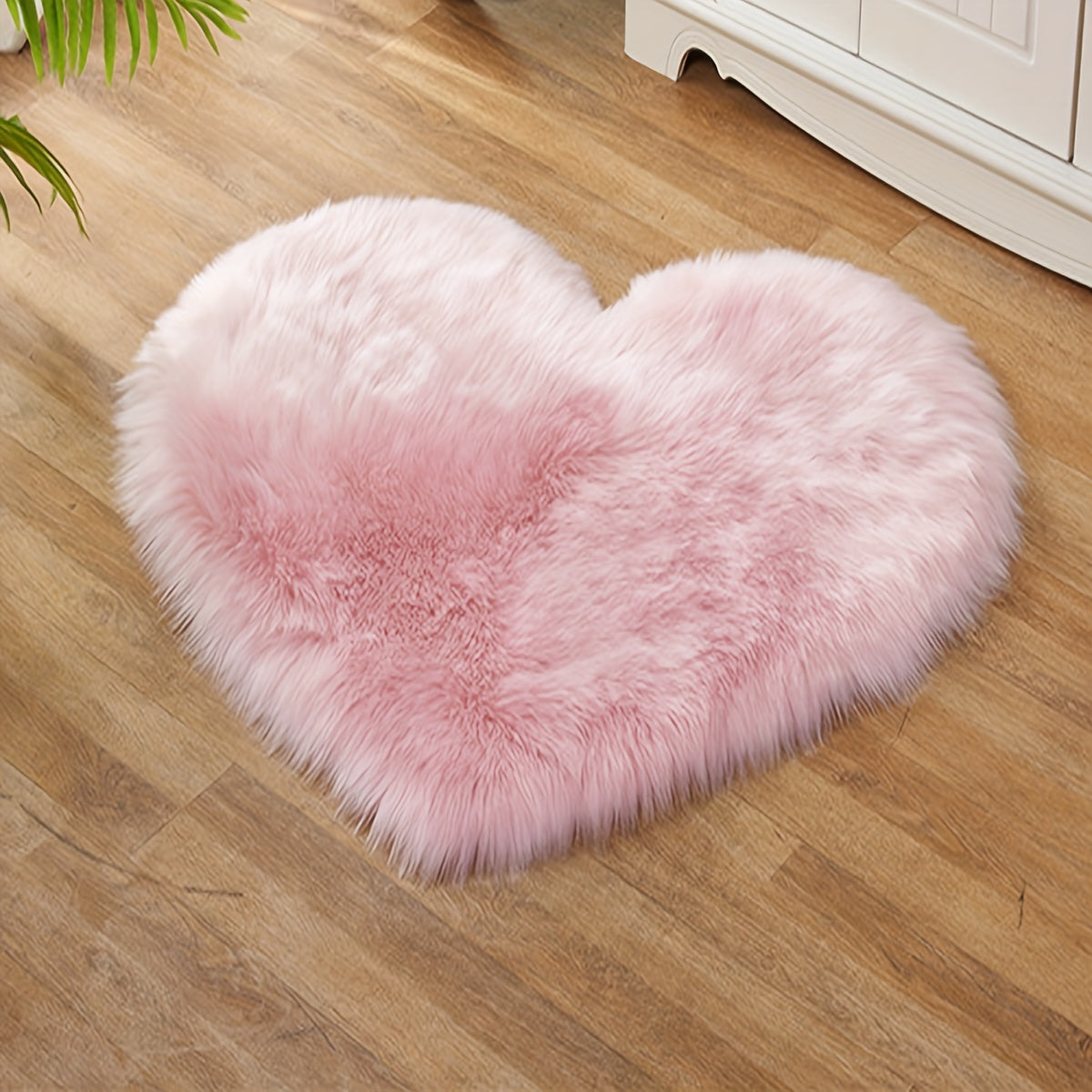 Soft and Cozy Heart-Shaped Plush Pink Faux Sheepskin Rug - A Delightful Addition for Girls' Bedroom, Vanity Chair, and Home Decor | Ideal Present for Christmas, Valentine's Day, and Thanksgiving