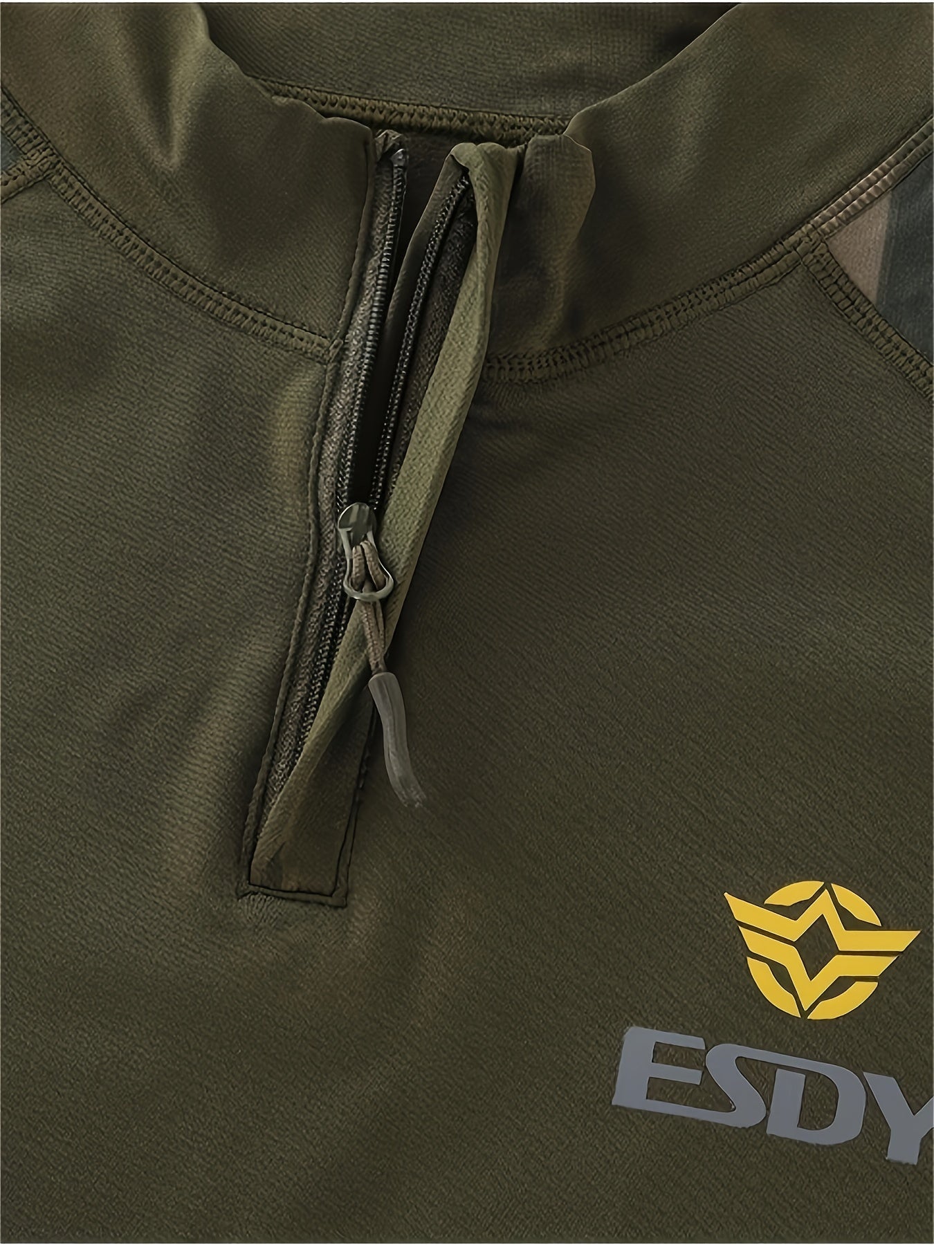 ESDY Men's Combat Shirt and Camo Leggings Set made of high-stretch knit fabric with zipper detail. Slim fit, long sleeve, made of 90% polyester and 10% spandex. Ideal for hiking and outdoor