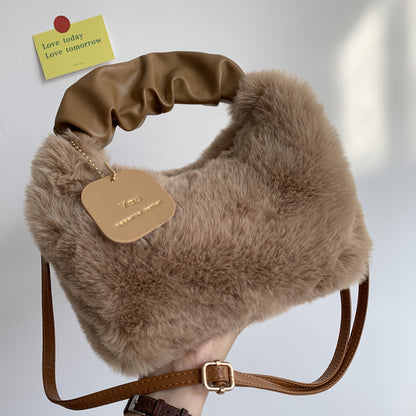 Stylish plush crossbody bag for women in faux fur with adjustable strap and zip closure. Perfect for fall/winter in khaki, light grey, dark khaki, cream, or pink.