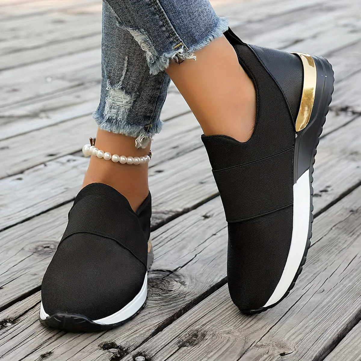 Women's slip-on sneakers with lightweight canvas upper, mesh lining, and non-slip sole, suitable for all seasons and hand washable.