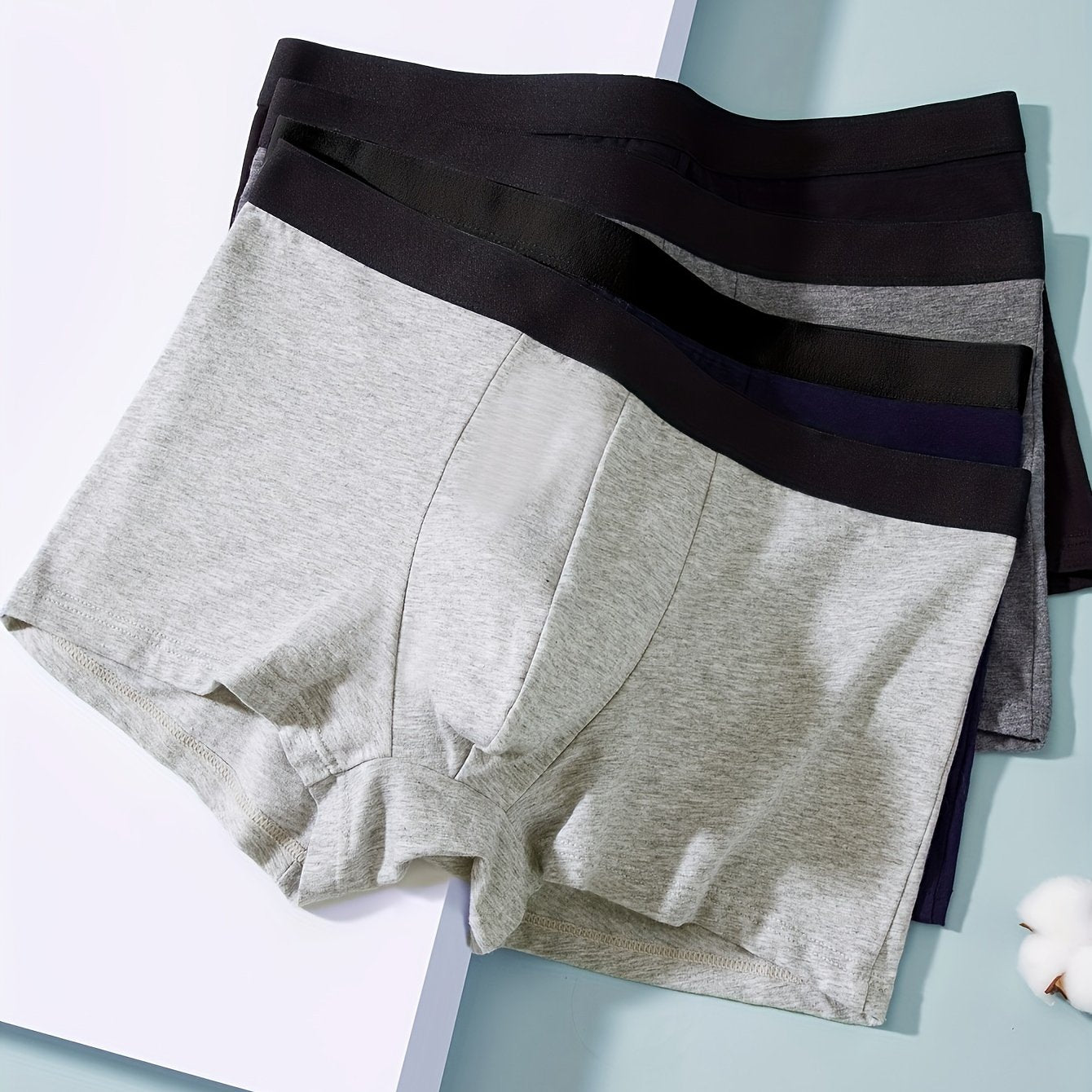 Breathable cotton underwear for students in large sizes, featuring a loose fit.