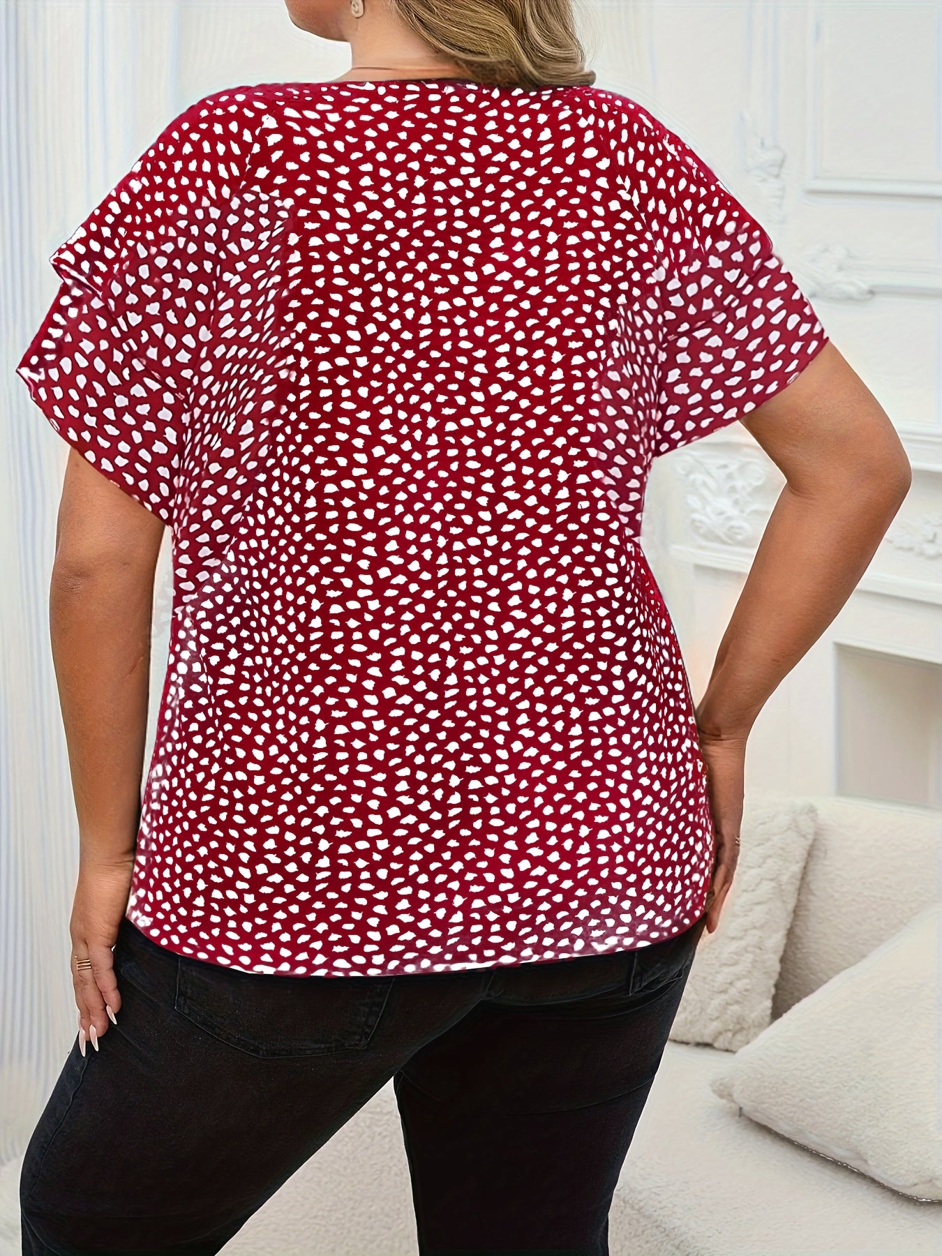 Plus size women's green polka dot blouse with ruffle sleeves, made of non-stretch polyester fabric. Ideal for casual spring/summer wear, comfortable and stylish for everyday outings.