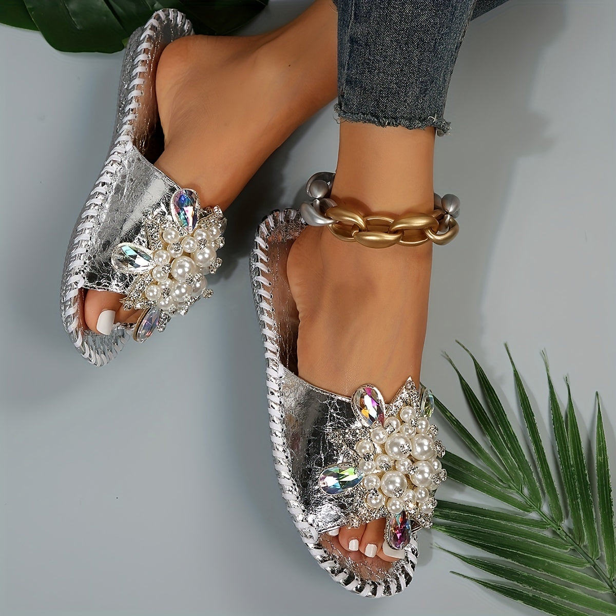 Hand Stitched Floral Rhinestone Pearl Slipper for Women, Open Toe Fashion Slippers for Outdoor