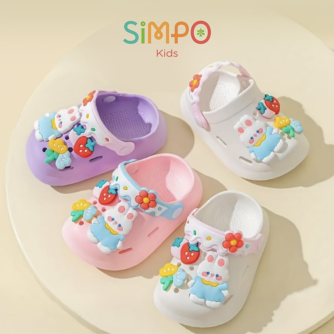 Cute cartoon girls' clogs, perfect for indoor and outdoor use, ideal for beach and garden with breathable non-slip EVA material.