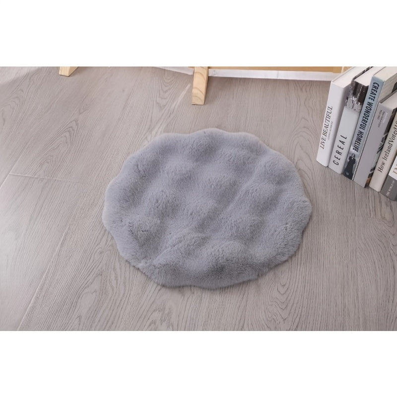 Plush Round Rug Made from Luxurious Cream Rabbit Fur - Ideal for Single Sofa, Living Room Coffee Table, Vanity & Bedside Décor, Cozy Carpet for Lazy Days