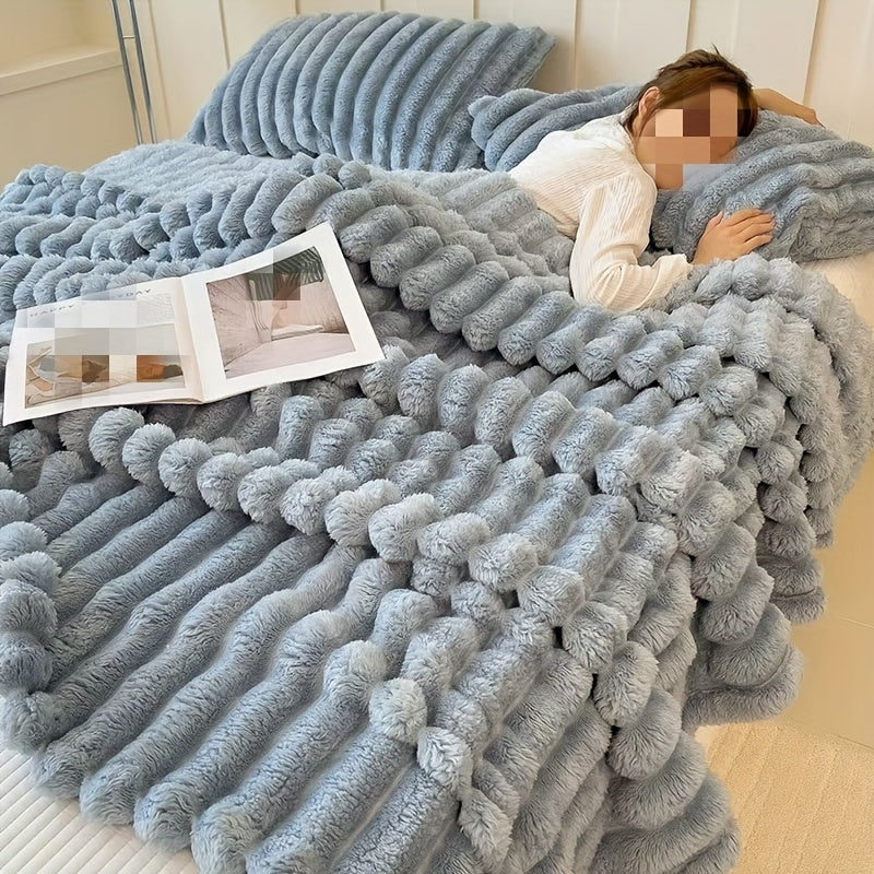 Modern Style Luxury Plush Blanket Throw - Cozy and Warm Flannel Blanket, Soft Sofa Blanket, Machine Washable, All-Season Multipurpose Striped Gift Blanket perfect for Office, Bed, Camping, Travel, and Naps.