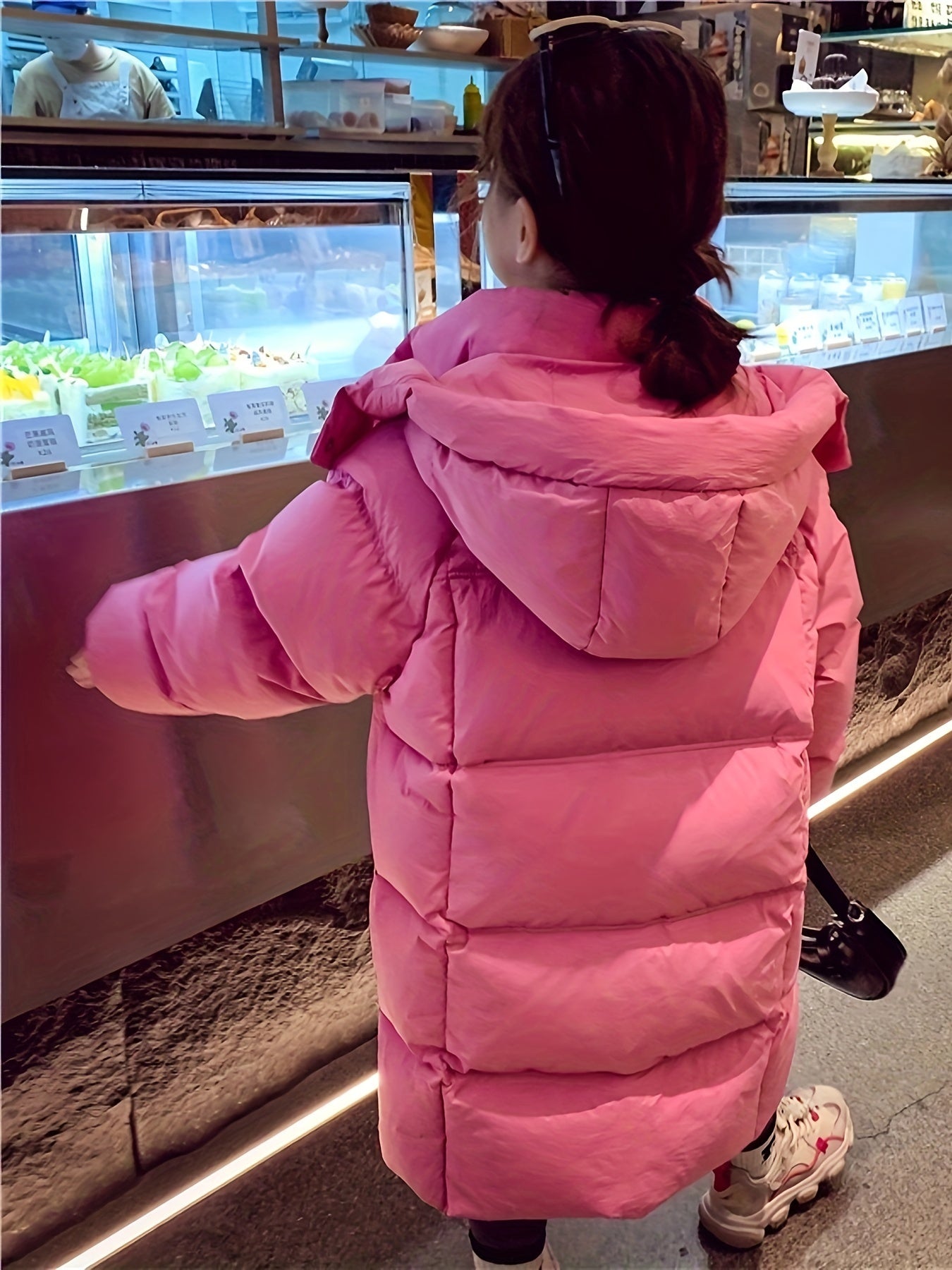 2024 Korean winter coat for girls, knee-length loose and trendy, suitable for medium to large Youngsters