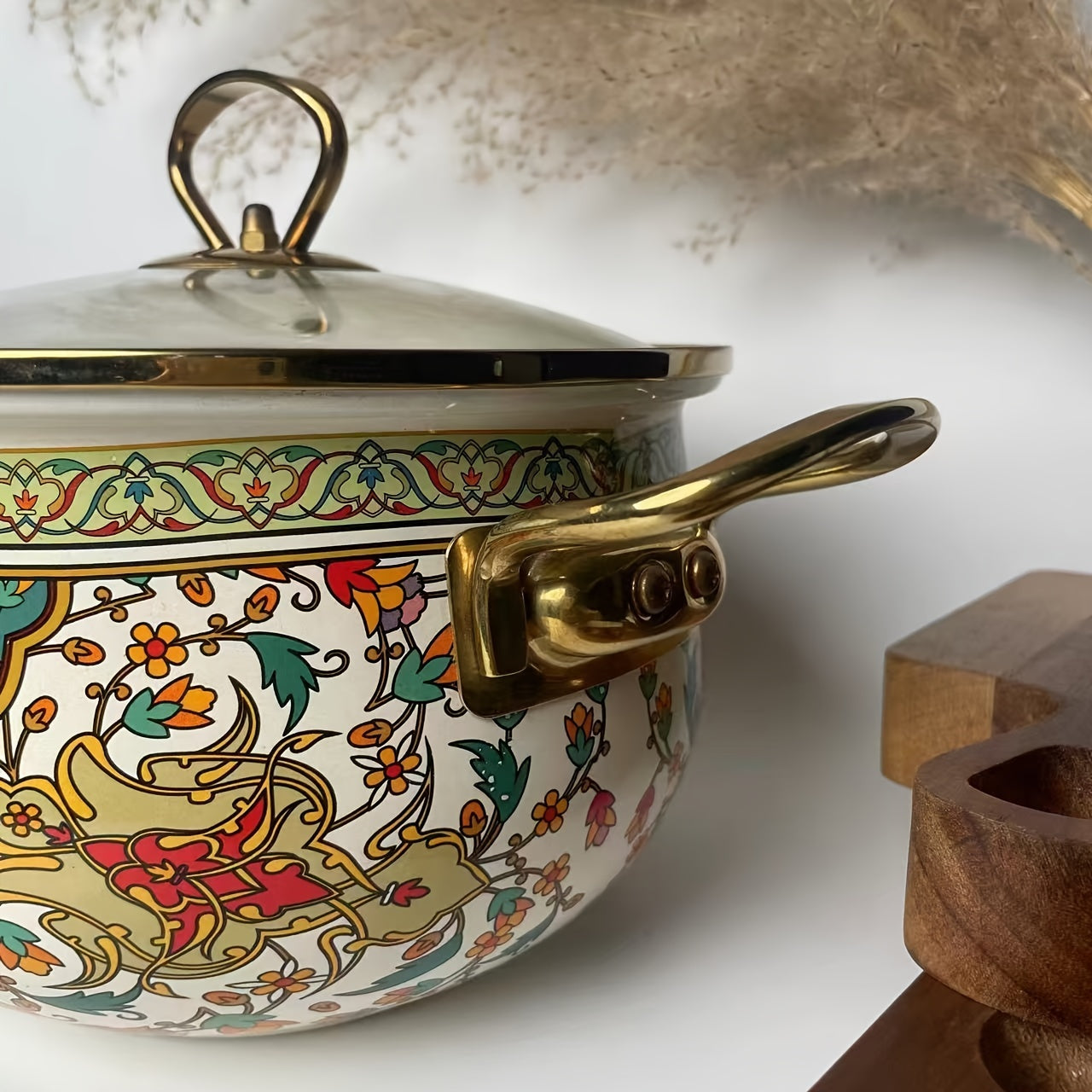 Durable Vintage Enamel Soup & Stew Pot - Versatile Cookware for Induction and Gas Stoves, Thick and Dependable