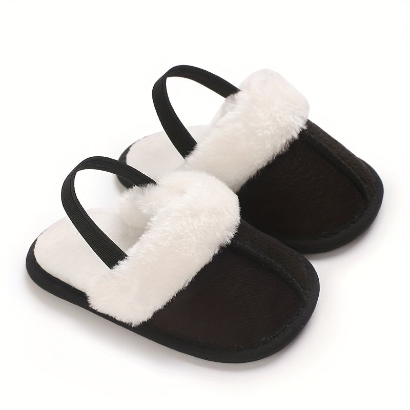 Adorable baby slippers, from 0-18 months, with plush lining for warmth and soft soles for comfort. Perfect for autumn, indoor leisure, and early walking.